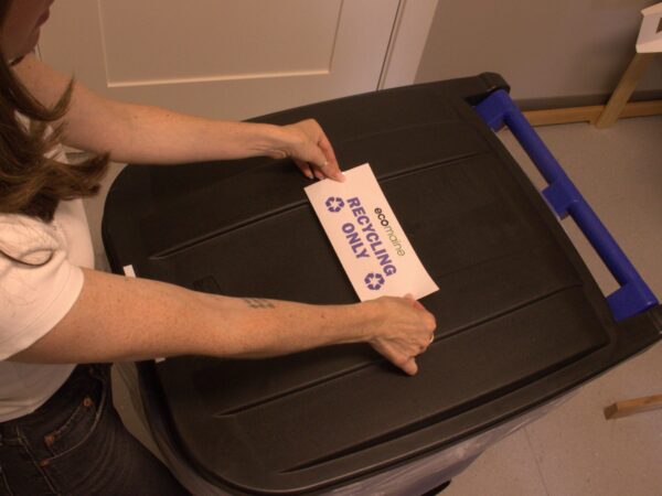 Labeling Recycling ToterLabeling Recycling Toter